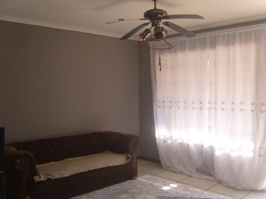 2 Bedroom Property for Sale in Aurora Western Cape